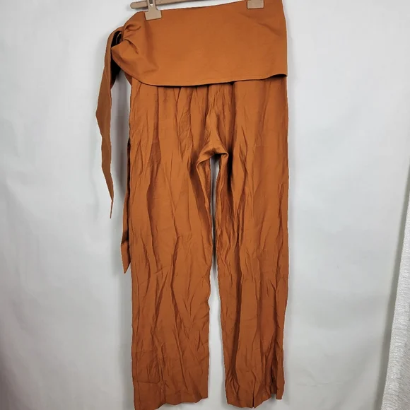 Materiel wide leg pants